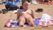 सेक्सी फिल्म वीडियो amateur pussy nudist with legs spread at the beach Mp4