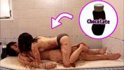 सेक्सी डाउनलोड Chocolate slick sex in the bathroom on valentine apos s day Japanese young couple apos s real orgasm HD